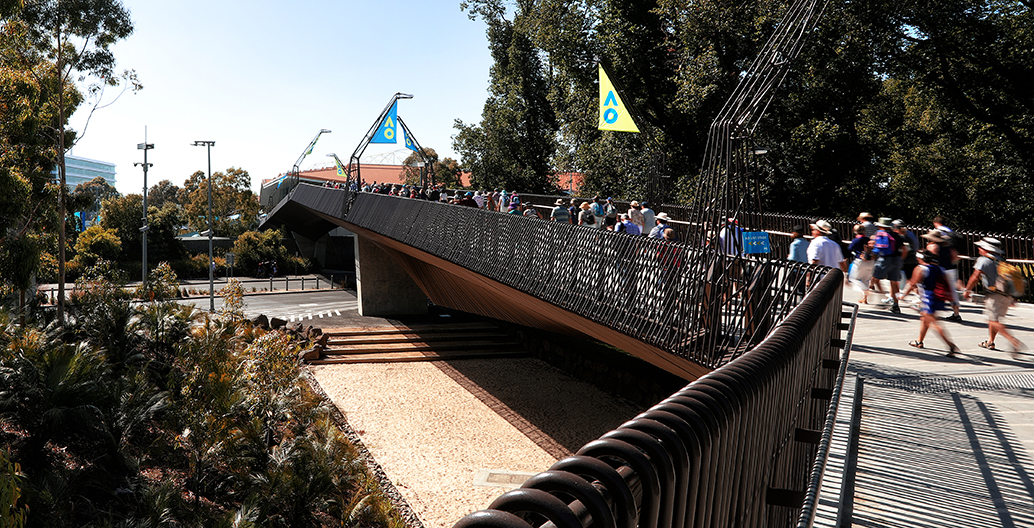 Tanderrum Bridge can see tens of thousands of pedestrians crossing it in a single day for the Australian Open. Photo: Pete Glenane/HiVis Pictures