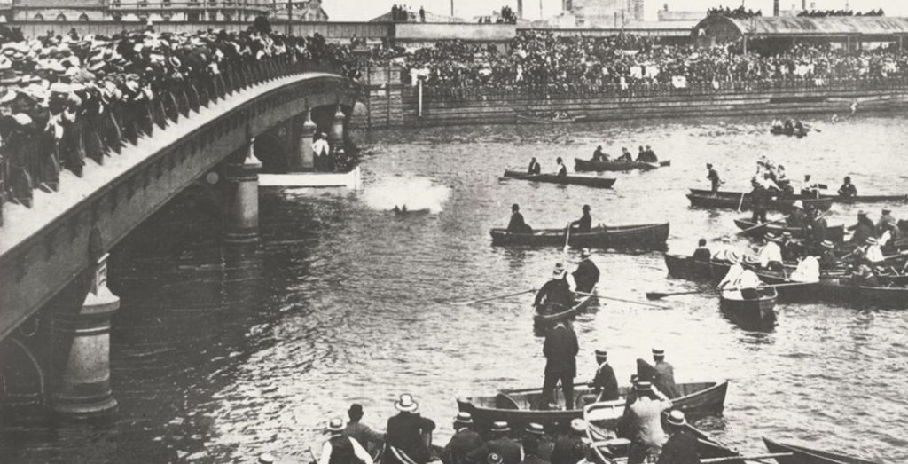 Handcuffs not recommended: Harry Houdini dives into the Yarra in 1910.