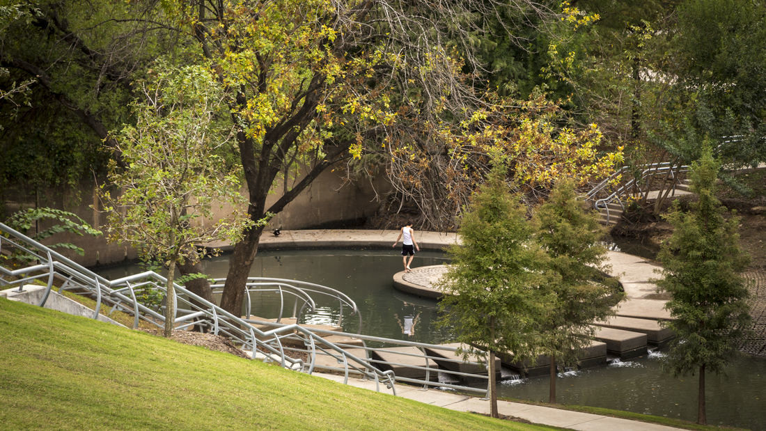 Buffalo Bayou Park Image by Jonnu Singleton courtesy SWA