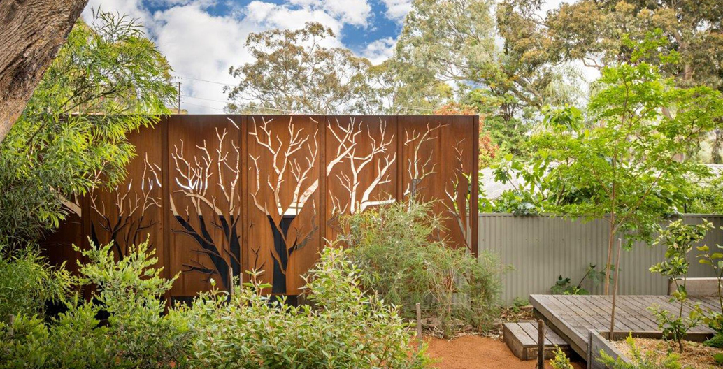 The use of resilient materials and plants reflect “tough” Australian climates. Image: Dan Schultz.
