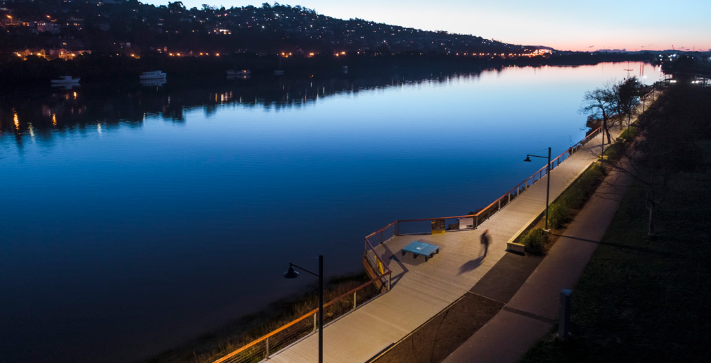 Launceston's Royal Park lighting meets human needs while reducing light trespass into the waterway. Credit: WE-EF