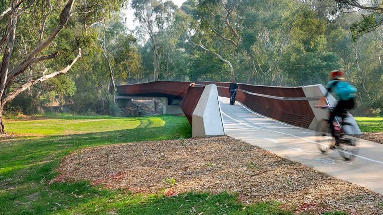 Darebin Yarra Trail Link by VicRoads Urban Design Team and VicRoads Structural Design Team. Image: Emma Cross