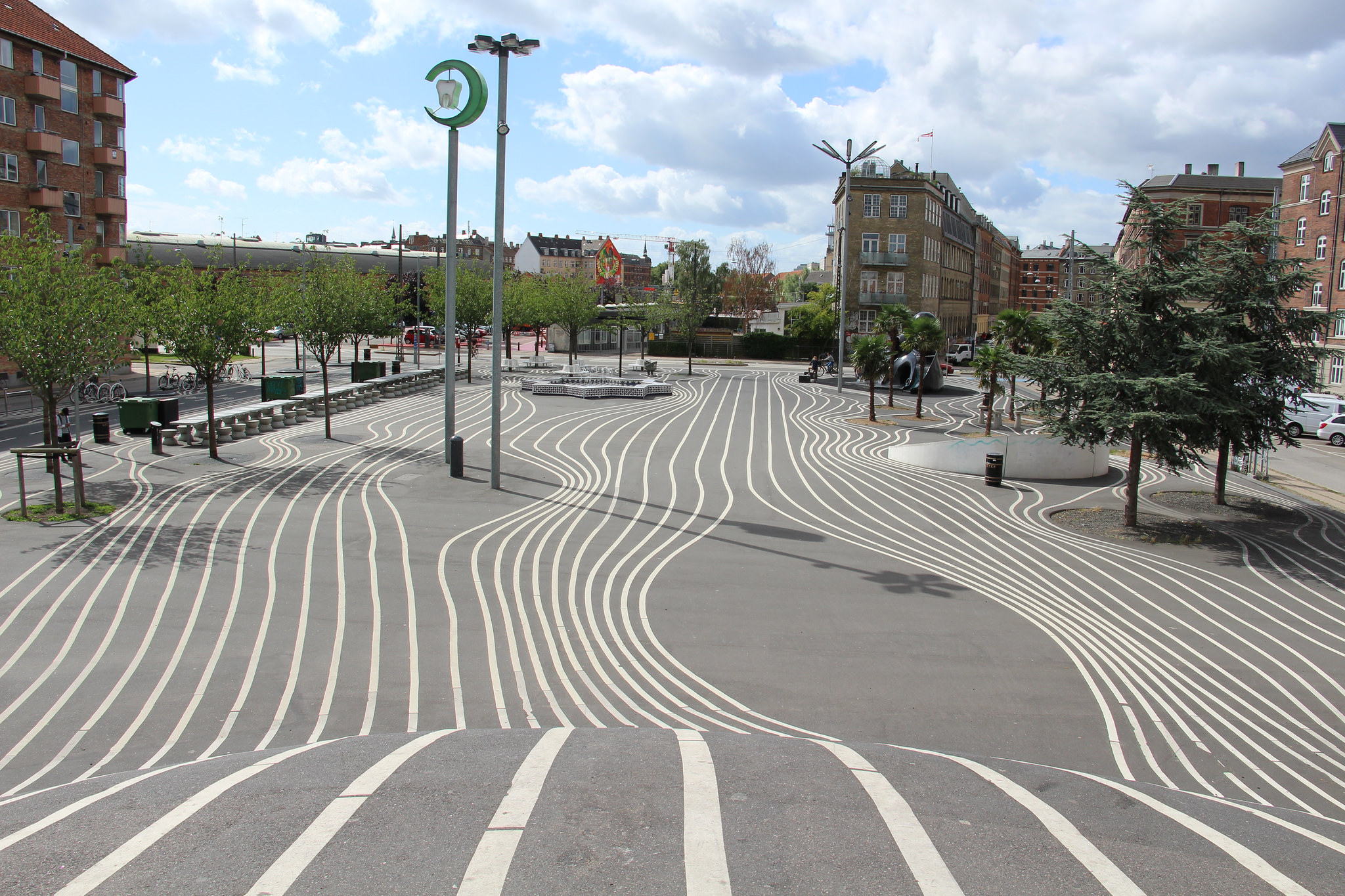 Superkilen, Copenhagen. Topotek 1 + BIG Architects + Superflex Image: Forgemind Archimedia