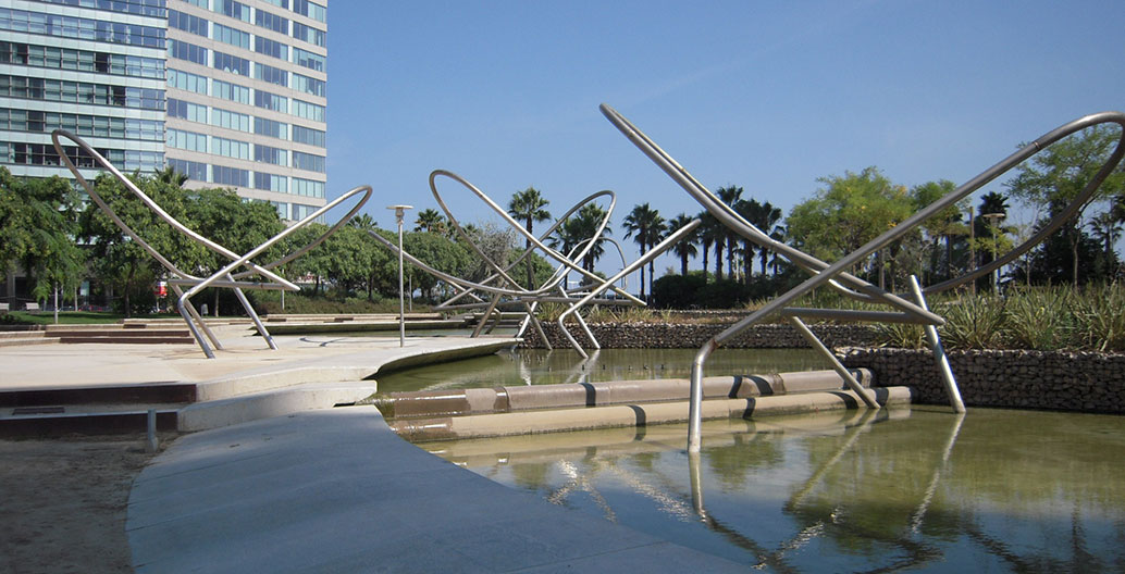 The tubular metal sculptures carry water and turn into cooling water features. Image: Canaan.