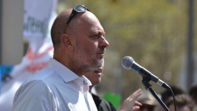 Tim Flannery at the 2014 People's Climate March. September 2019: "[I] look back on my 20 years of climate activism as a colossal failure." Photo:Peter Campbell