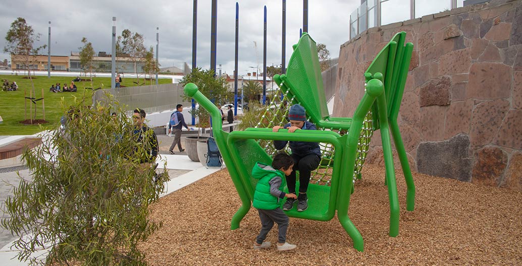 A sweeping wall was a byproduct of the car ramps but offered an opportunity for playgrounds at the top and bottom of the park. Photo: John Gollings.