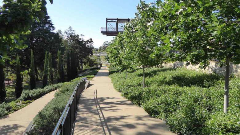 The rich planting of Memory Park reflects the cultural landscape associated with many villages in the Blue Mountains. Photo: Corkery Consulting