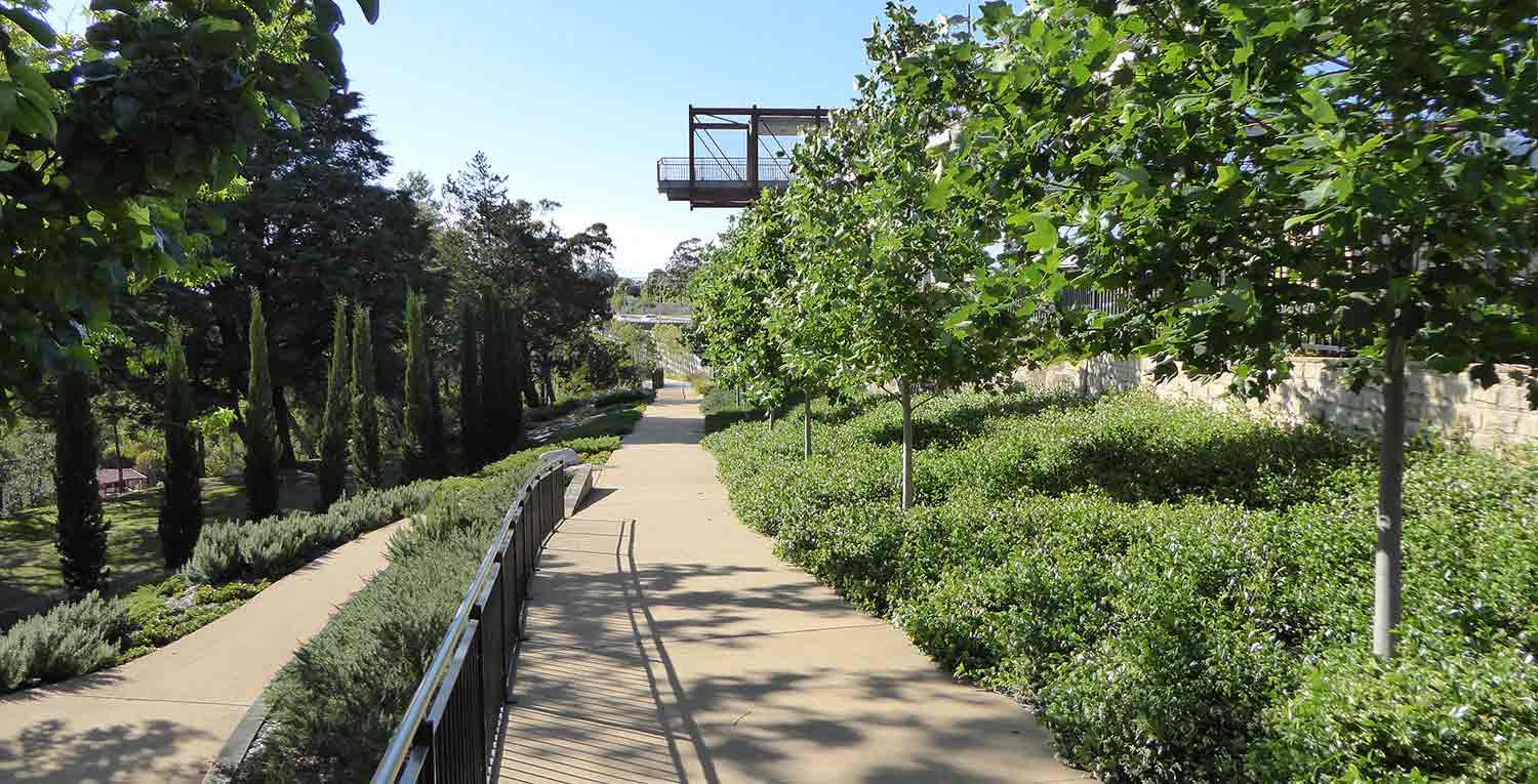 The rich planting of Memory Park reflects the cultural landscape associated with many villages in the Blue Mountains. Photo: Corkery Consulting