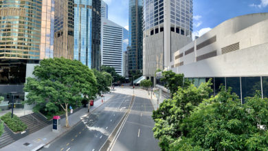 An empty Eagle Street in inner city Brisbane, March 2020, during the COVID-19 pandemic. Photo: Kgbo (cropped from original)